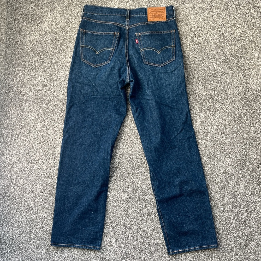 Levis 568 Loose Straight Jeans! View 2